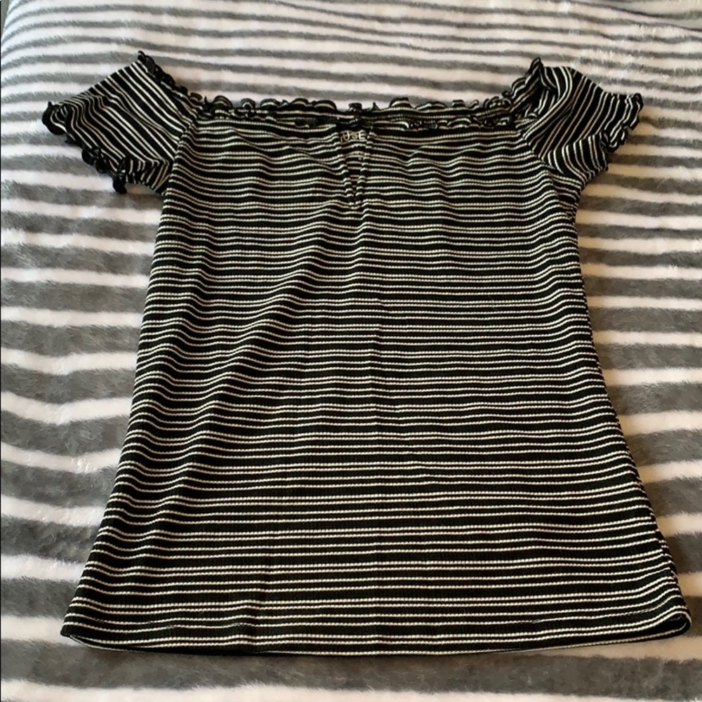 seriously soft off the shoulder tee